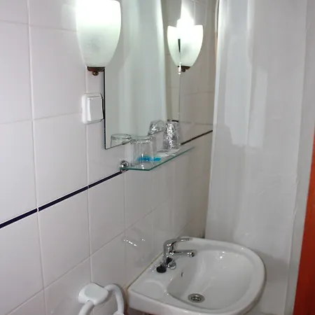 Hotel Dona Leonor 3*