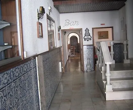 Dona Leonor カルダス・ダ・ライーニャ