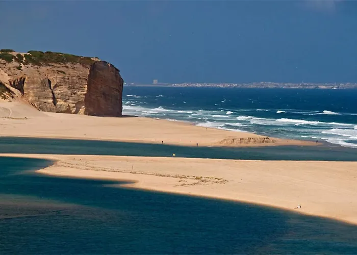 Hotel Dona Leonor 3*